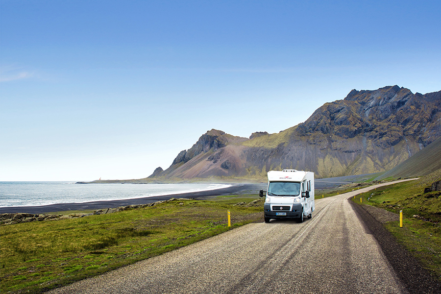 How to drive in Iceland